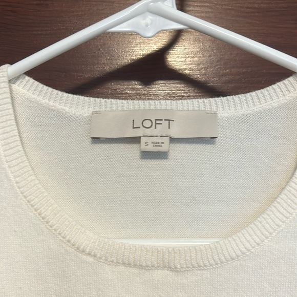 LOFT Short Sleeve Top - Size S - Picture 3 of 4